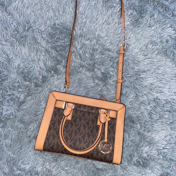 Michael Kors Purse - Picture 2 of 6